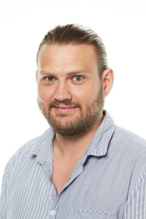 Rasmus Friis (RF)